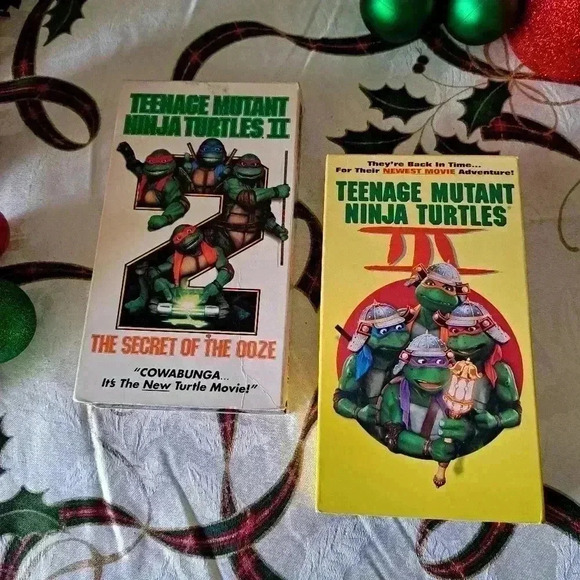 TEENAGE MUTANT NINJA TURTLES II PLUS SAME III CLASSIC COLLECTIBLE - Picture 4 of 4